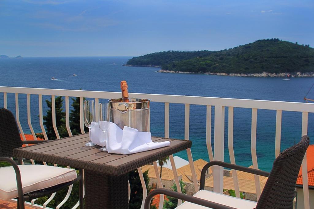 Villa Gloria 2 ดูบรอฟนิก ภายนอก รูปภาพ